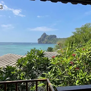 Cozy Seafront 2*, Phi Phi Don Tailândia