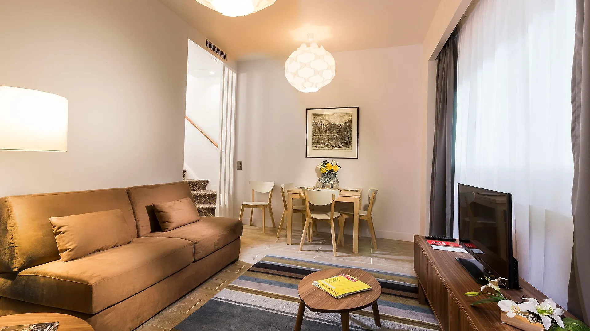 Hotel Lena Paris