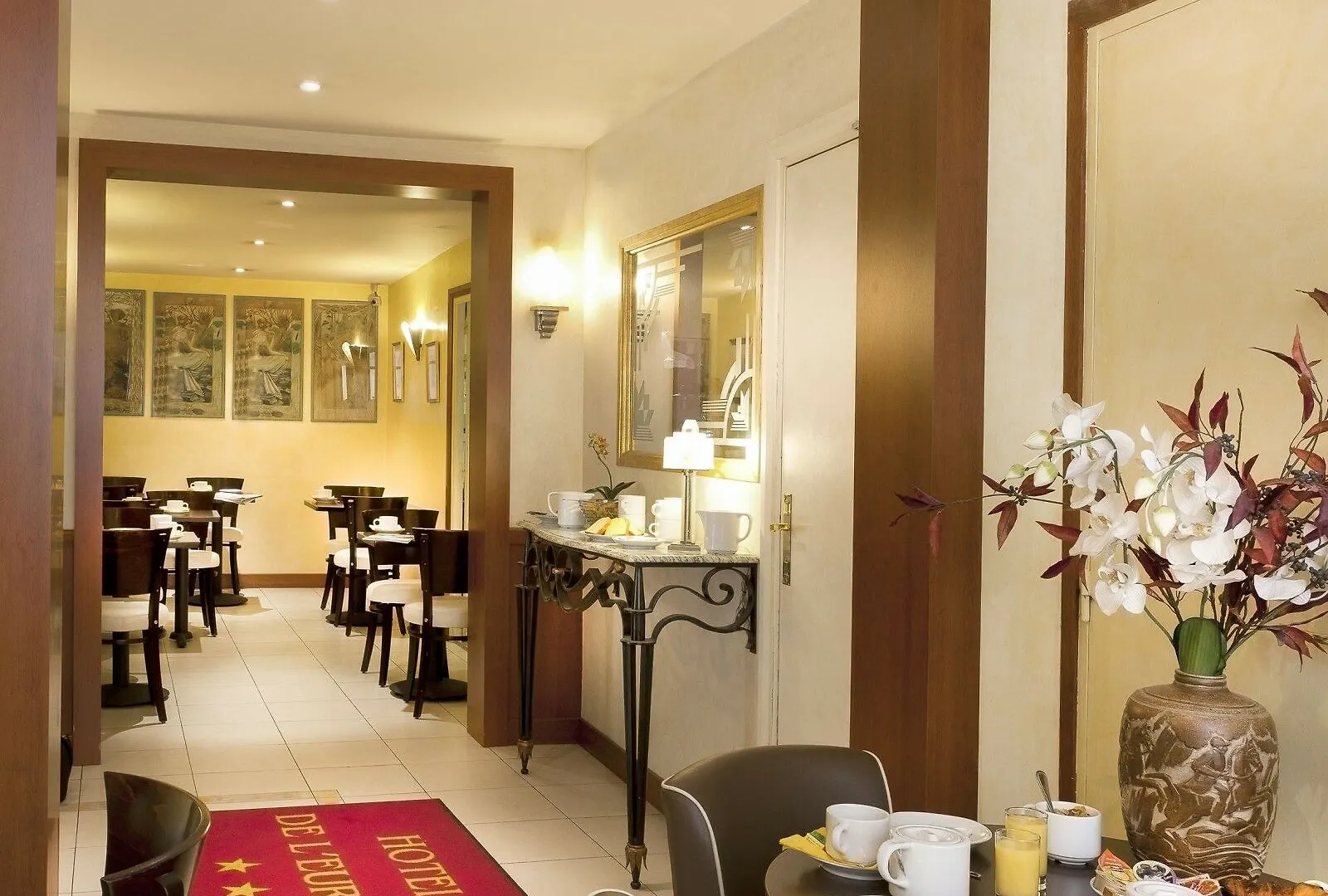 ***  Hotel Lena Paris France
