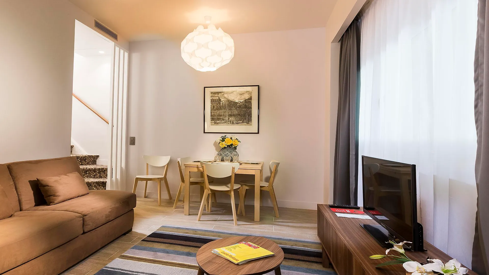 Hotel Lena Paris
