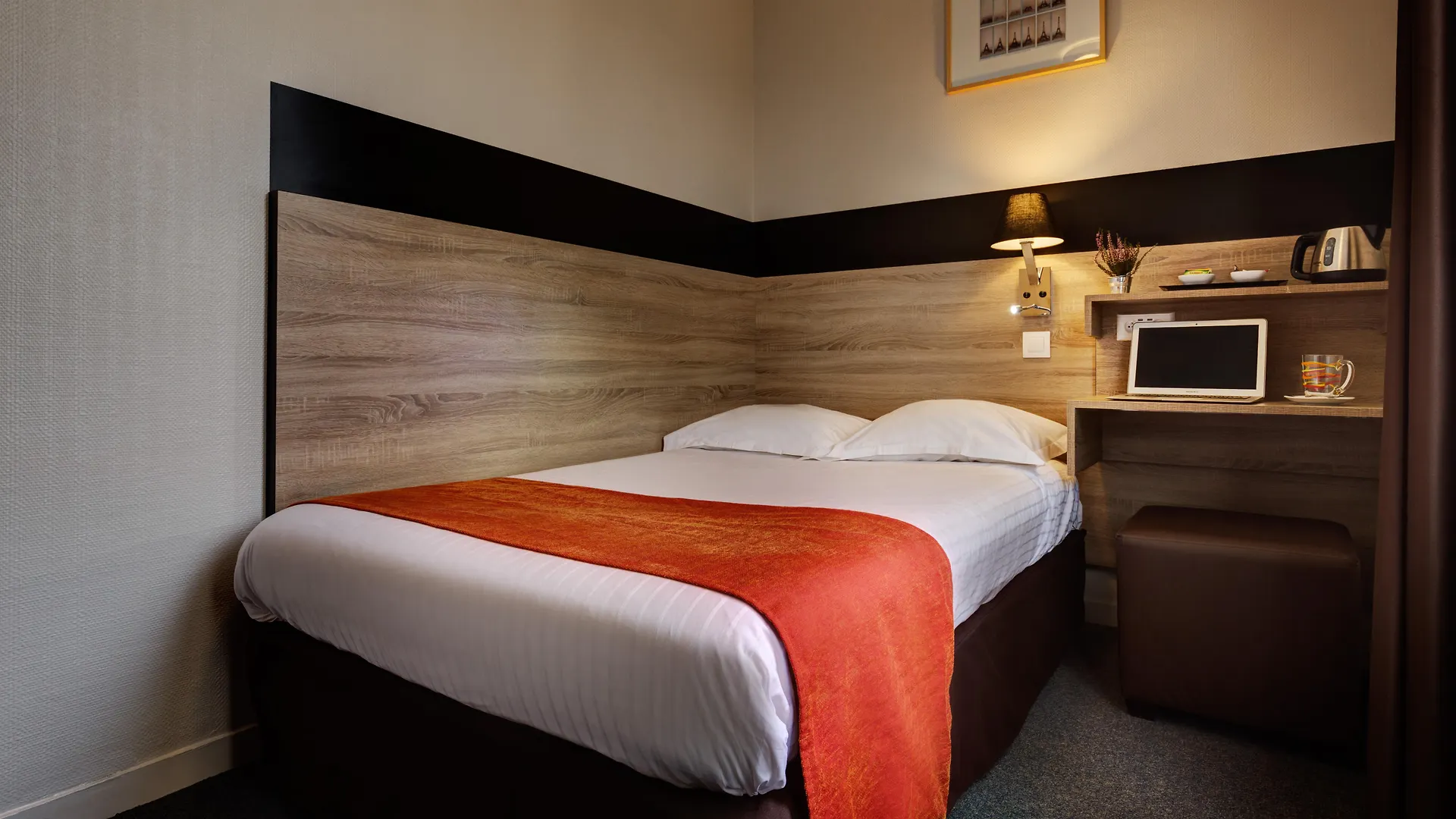 ***  Hotel Lena Paris Frankrike