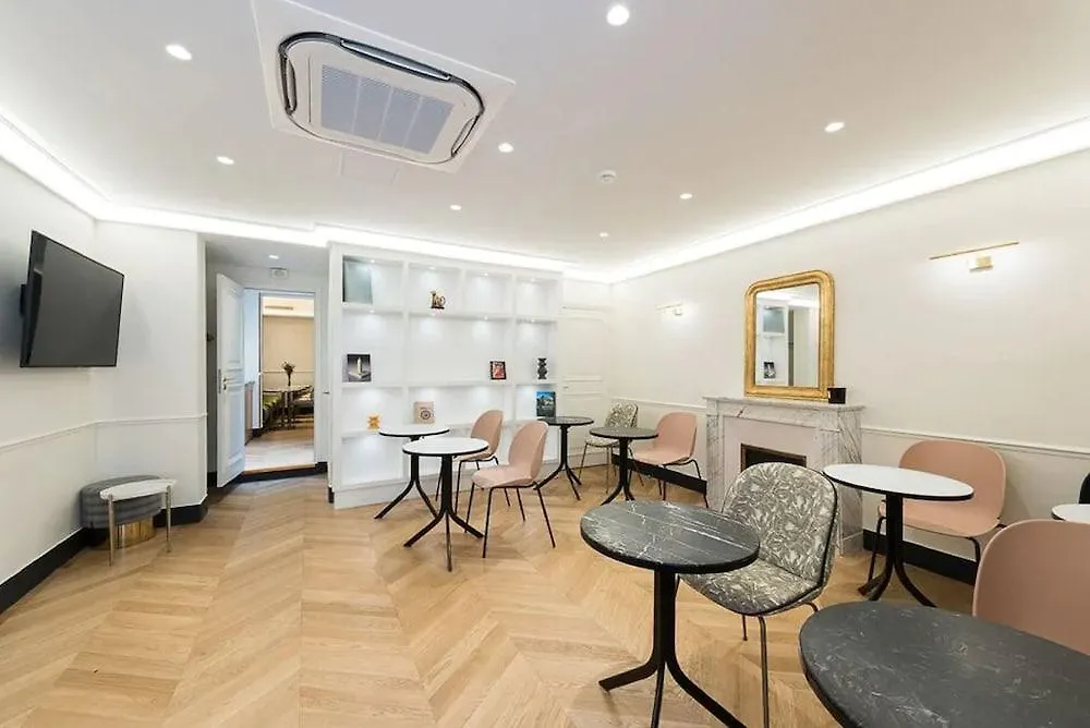 Hotel Lena Paris